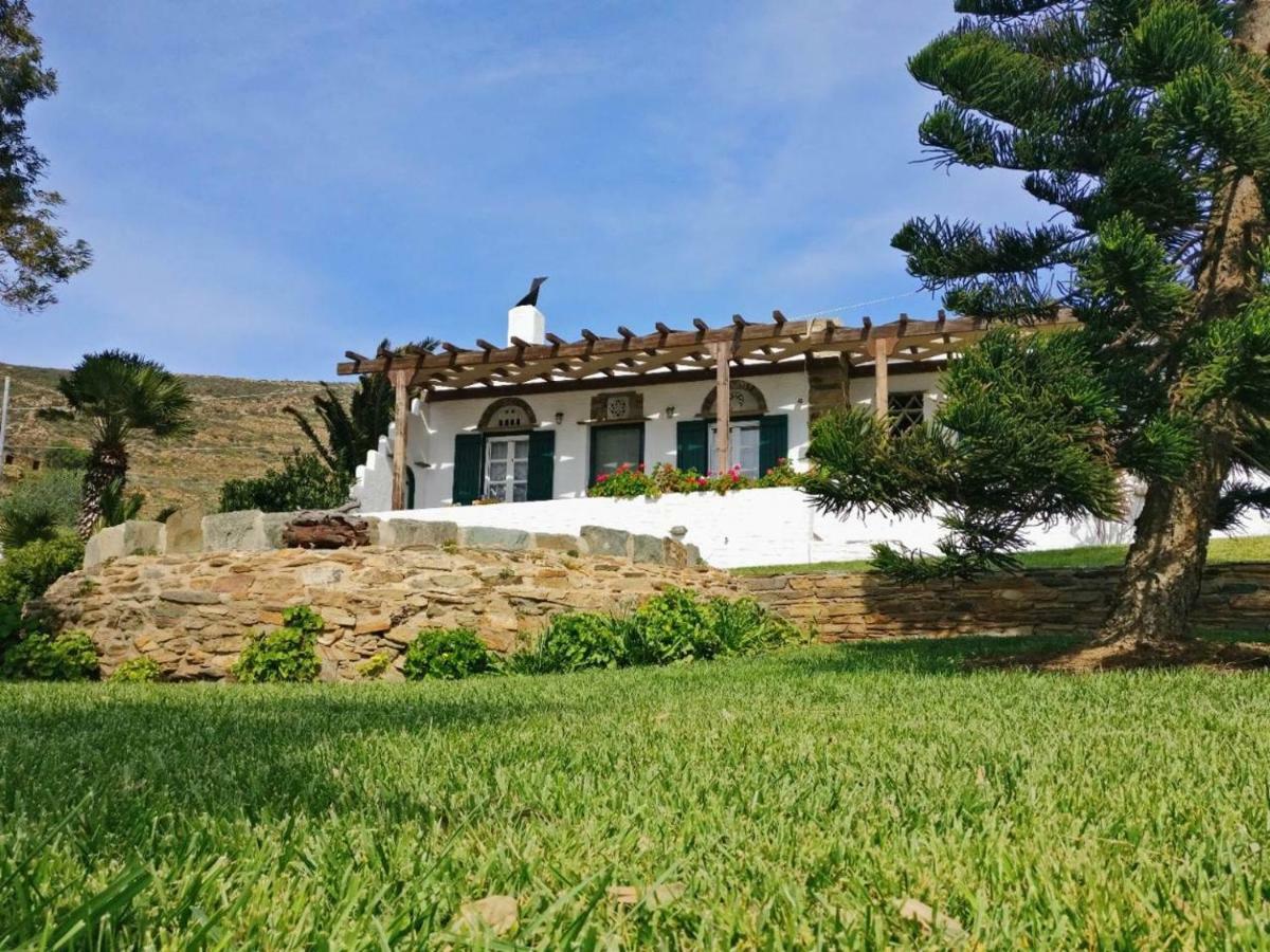 Laggades Relaxing House Villa Tinos Exterior photo